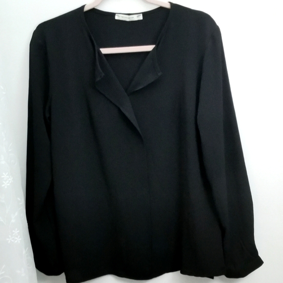 H&K Collection Tops - Long sleeves dress shirt. Ptp:20" L: 26".